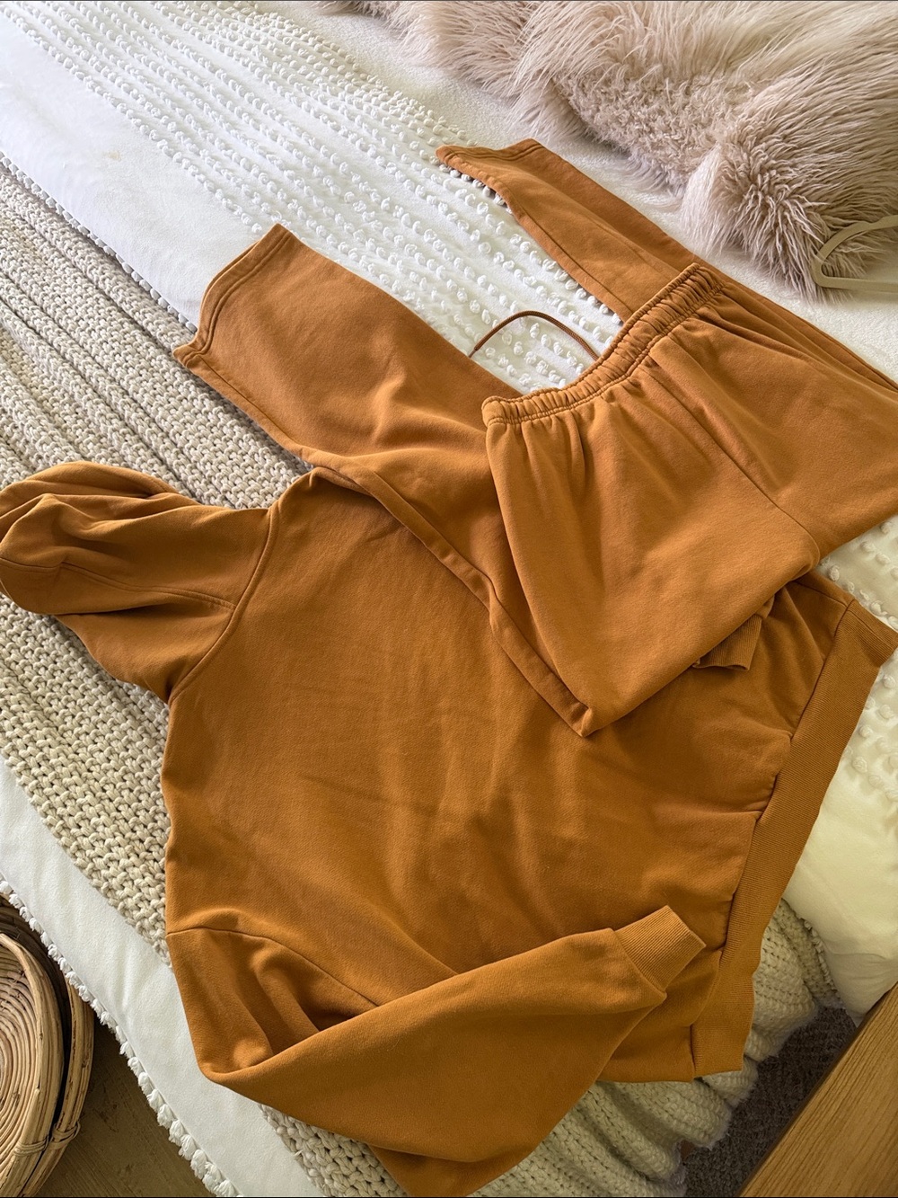Alo Accolade Hoodie & Sweatpants Set - Rust/Caramel - Picture 3 of 3